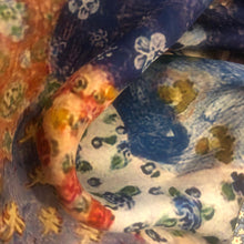 Load image into Gallery viewer, Pocket Square - Silhouette of China's Chairman Mao Zedong